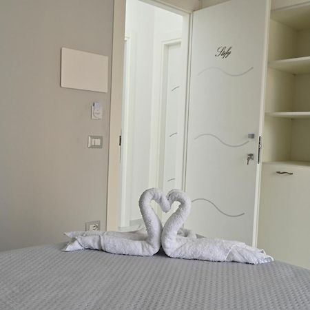 Bebsantaniellohouse1 Bed & Breakfast Naples Luaran gambar