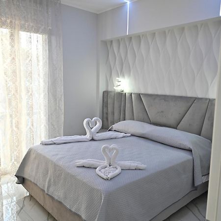 Bebsantaniellohouse1 Bed & Breakfast Naples Luaran gambar