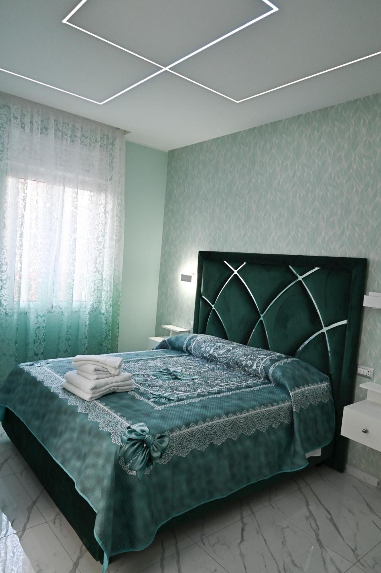 Bebsantaniellohouse1 Bed & Breakfast Naples Luaran gambar