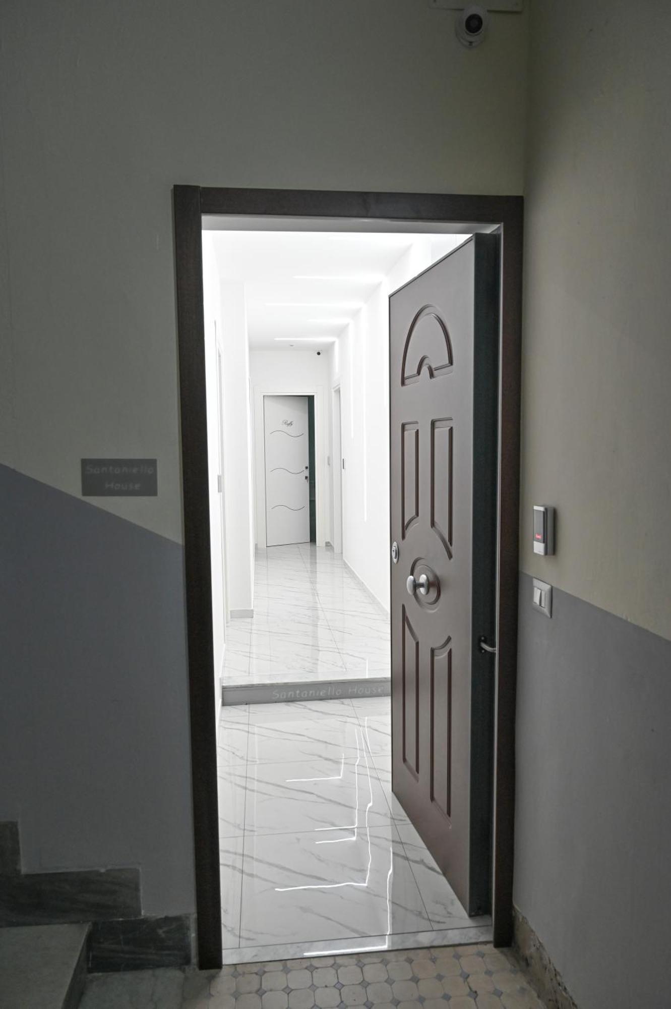 Bebsantaniellohouse1 Bed & Breakfast Naples Luaran gambar