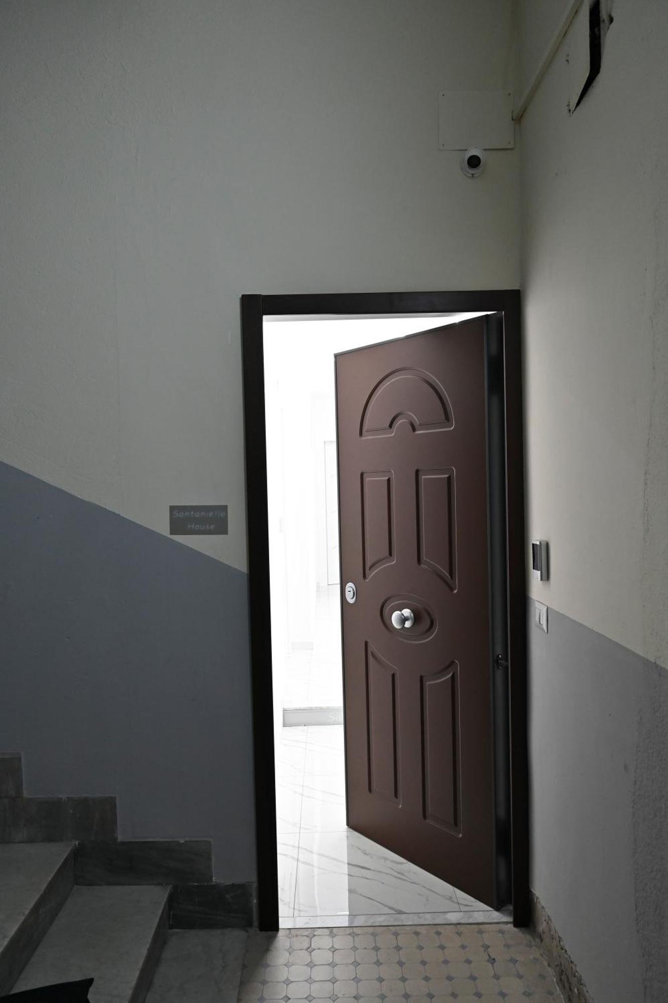 Bebsantaniellohouse1 Bed & Breakfast Naples Luaran gambar