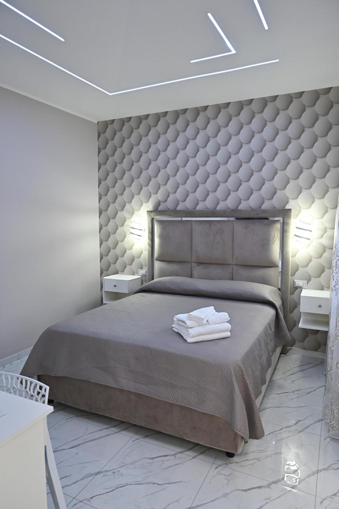 Bebsantaniellohouse1 Bed & Breakfast Naples Luaran gambar