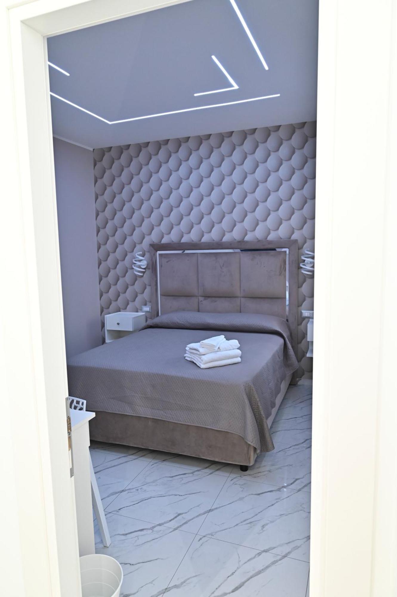 Bebsantaniellohouse1 Bed & Breakfast Naples Luaran gambar